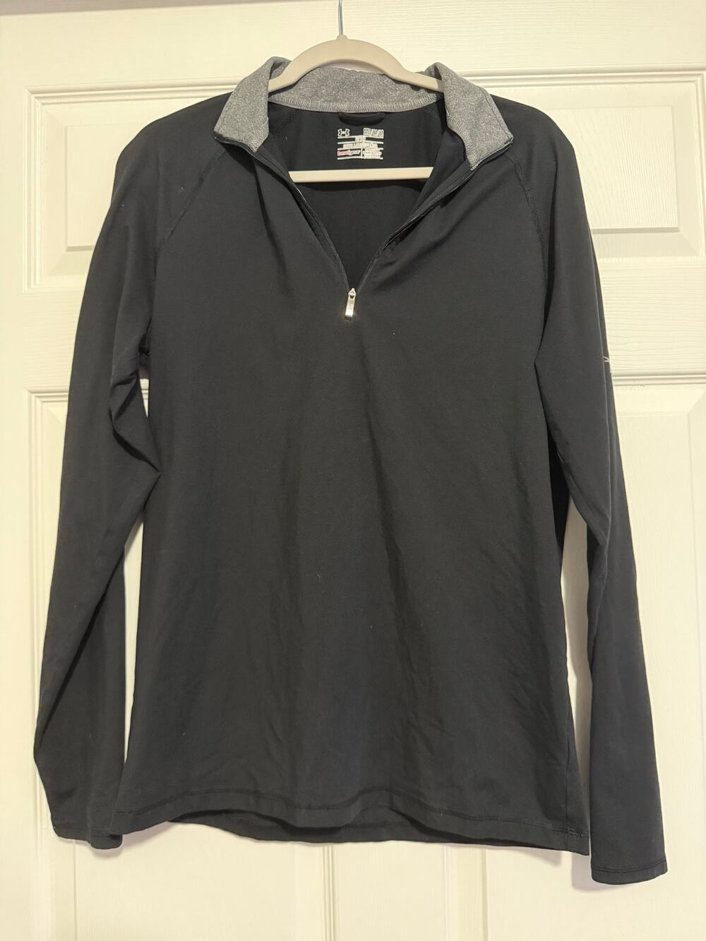Under Armour HeatGear Women M Black 1/4 Zip Fitted Long Sleeve